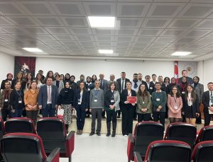 Bozok Üniversitesi’nde “Geleceğin Eğitimcileri Araştırma Projeleri” Konferansı Düzenlendi