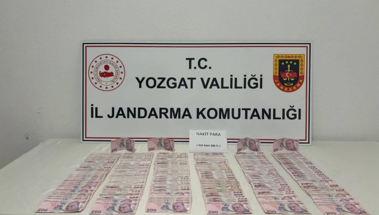 Jandarma Ekipleri, Hırsızları Kıskıvrak Yakaladı