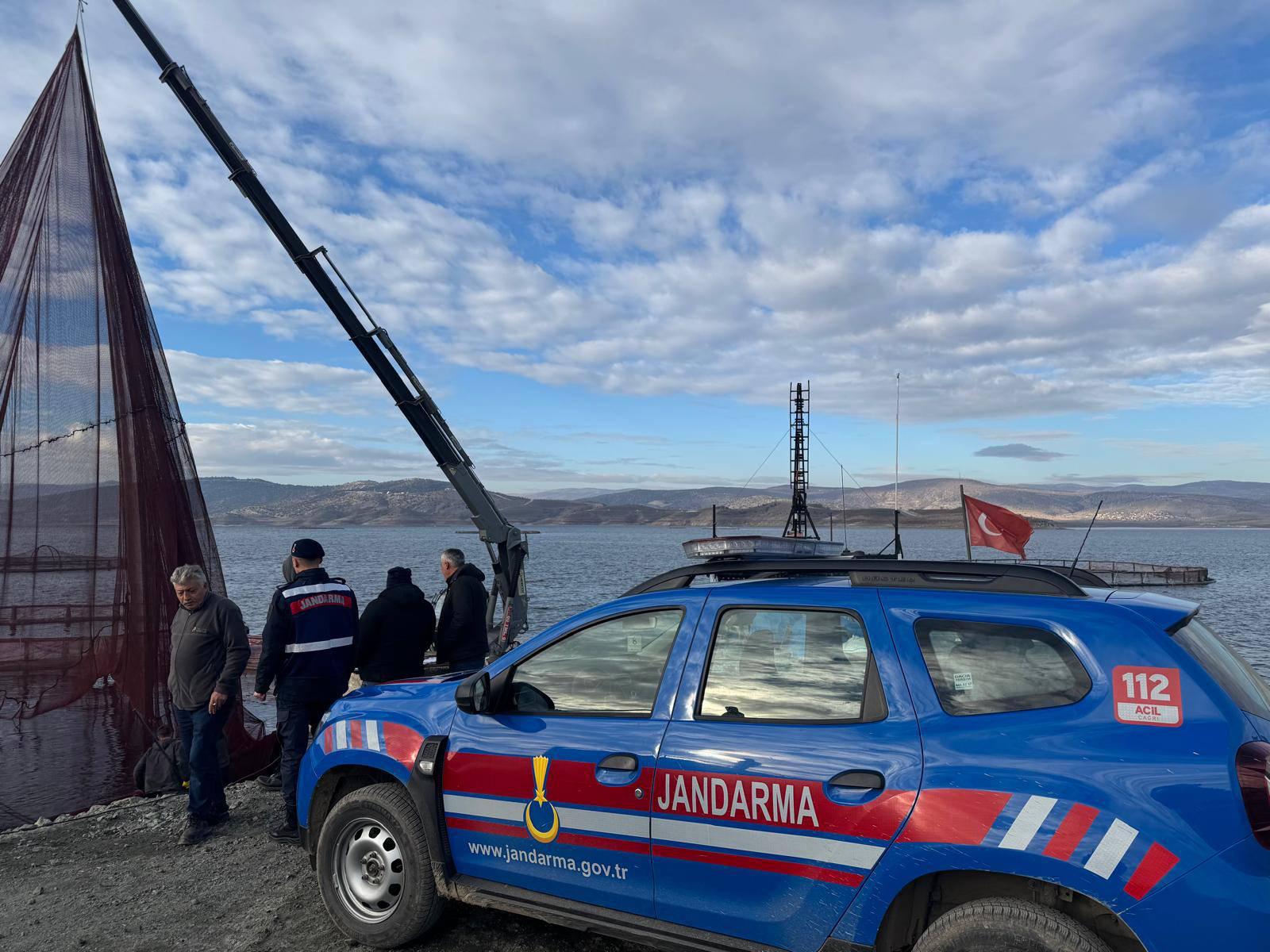 Yozgat İl Jandarma’dan Süreyya Barajı’nda Balıkçılara Denetim Yaptı