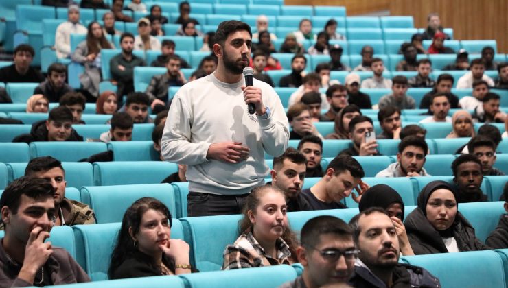 Rektör Prof. Dr. Evren Yaşar, Uluslararası Öğrencilerle Buluştu