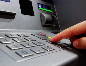 Bankalar, ATM’lerde Küçük Banknot Kullanımını Azaltıyor, Yeni Dönem Başlıyor