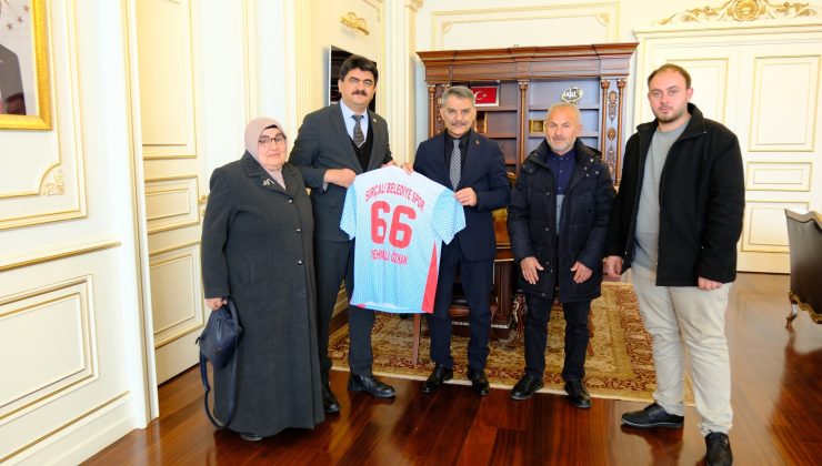 Boğazlıyan Sırçalı Belde Belediye Başkanı Mustafa Parlak, Yozgat Valisi Mehmet Ali Özkan’ı Ziyaret Etti