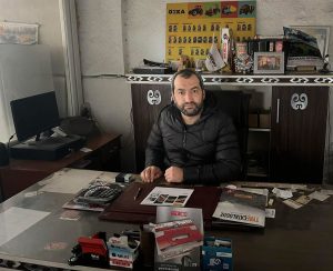 Yalçınkaya Ticaret’in sahibi Mustafa Yalçınkaya, 2025 yılı yaz lastiği değişim
