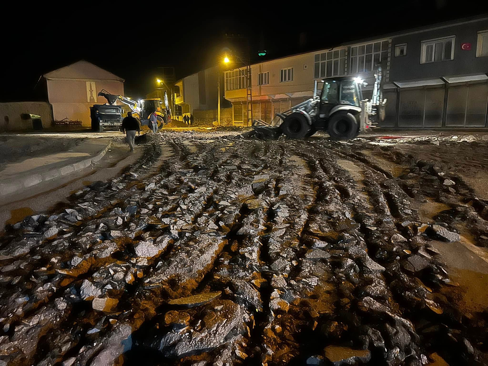 Ovakent Belediye Başkanı Tuncay Erdoğan, kasabanın meydan düzenlemesiyle ilgili önemli