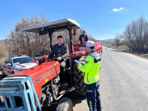 Yozgat-Akdağmadeni ilçesi sorumluluk sahasında, Yozgat İl Jandarma Komutanlığı Trafik Jandarması