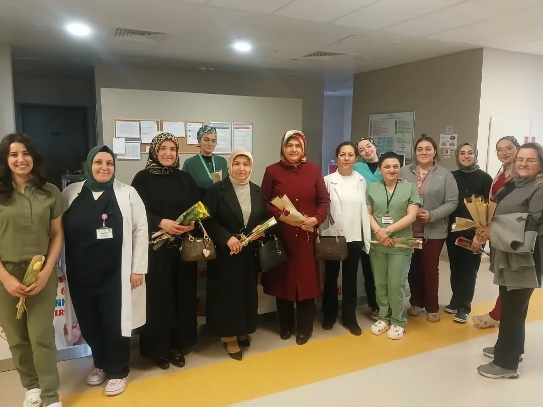 AK Parti Yozgat İl Kadın Kolları, Ebeler Haftası dolayısıyla Yozgat