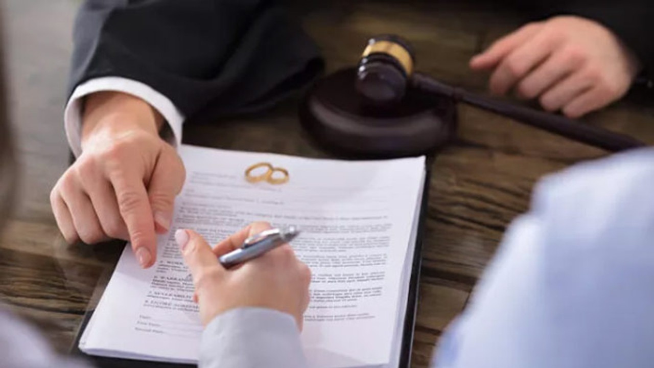 Çalışma ve Sosyal Güvenlik Bakanı Vedat Işıkhan, yaptığı açıklamada, sahte