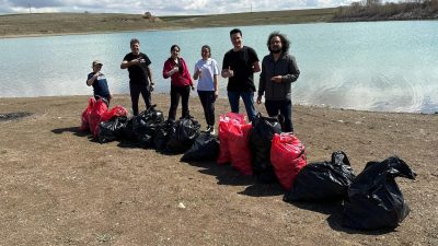 Topçu Göledi’nde temizlik çalışması yapan Yozgat Bozok Üniversitesi Trekking Grubu,