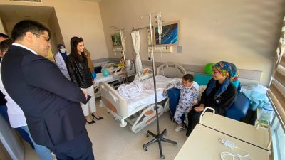 Akdağmadeni Kaymakamı Cafer Kaymakçı ve eşi Ümmühan Hanım, 23 Nisan