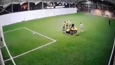 Tunceli'nin Çemişgezek ilçesinde görevli Jandarma Astsubay Üstçavuş Kadir Açar, halı