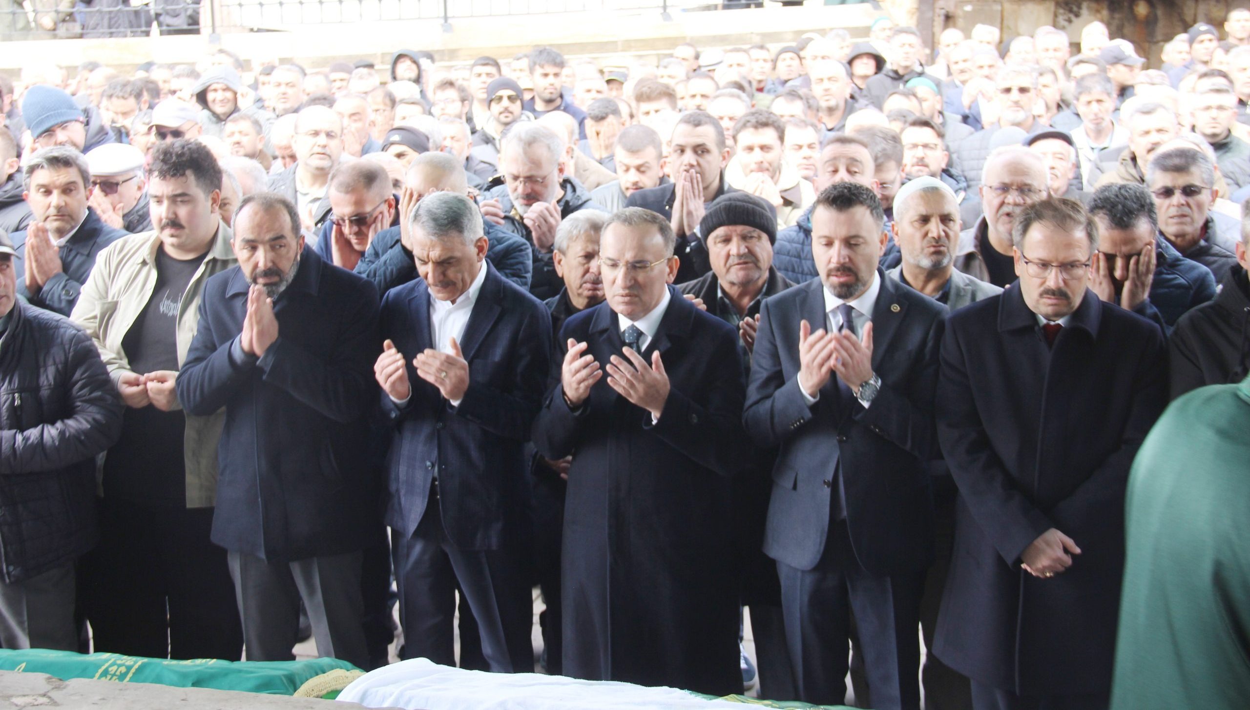 Bir süredir Yozgat Şehir Hastanesi’nde tedavi gören AK Parti Yozgat