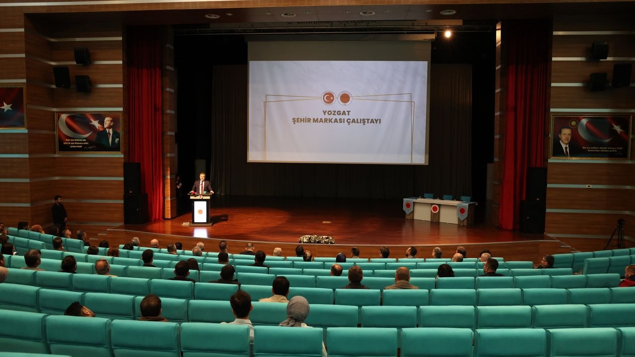 Yozgat Bozok Üniversitesi ev sahipliğinde düzenlenen “Yozgat Şehir Markası Çalıştayı”