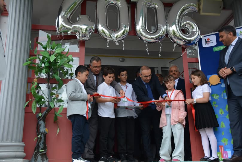 İl Millî Eğitim Müdürü İsmail Altınkaynak, Fatma Temel Turhan Bilim