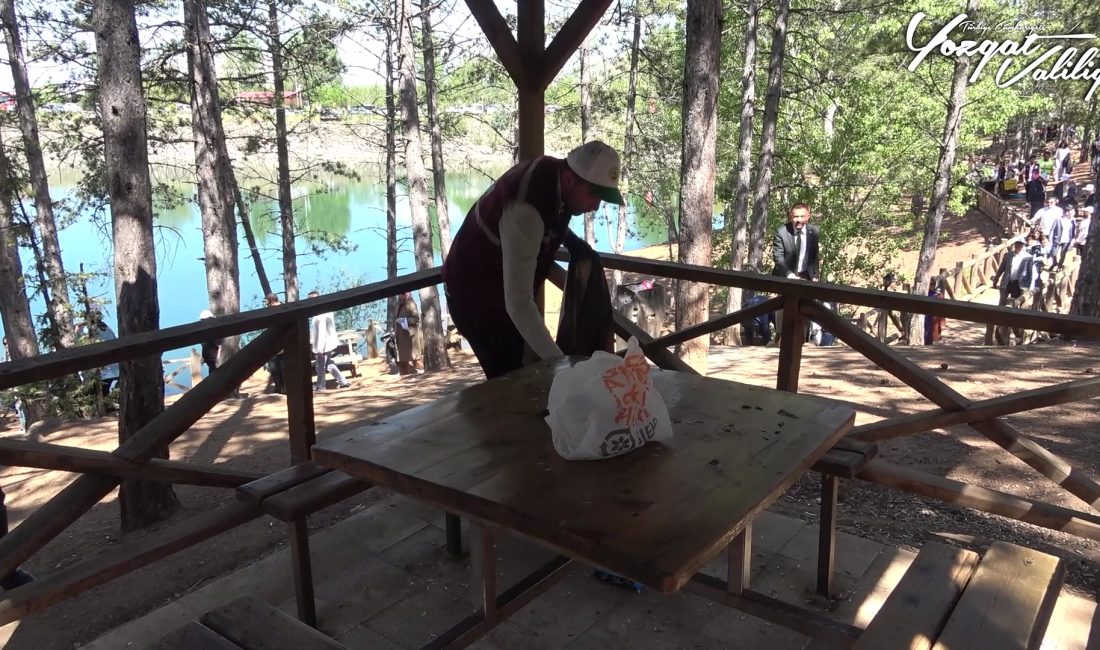 Çevre Haftası kapsamında düzenlenen “Benim Ormanım Temiz” kampanyasıyla Çamlık Milli