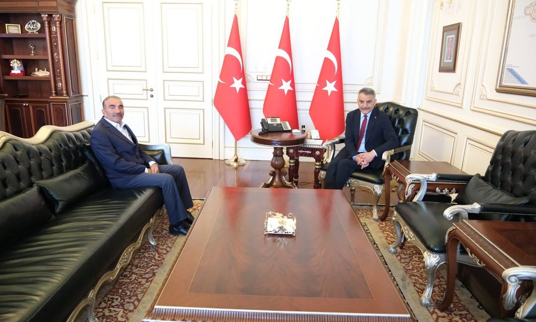 Dedefakılı Belde Belediye Başkanı Haydar Coşkun, Yozgat Valisi Mehmet Ali