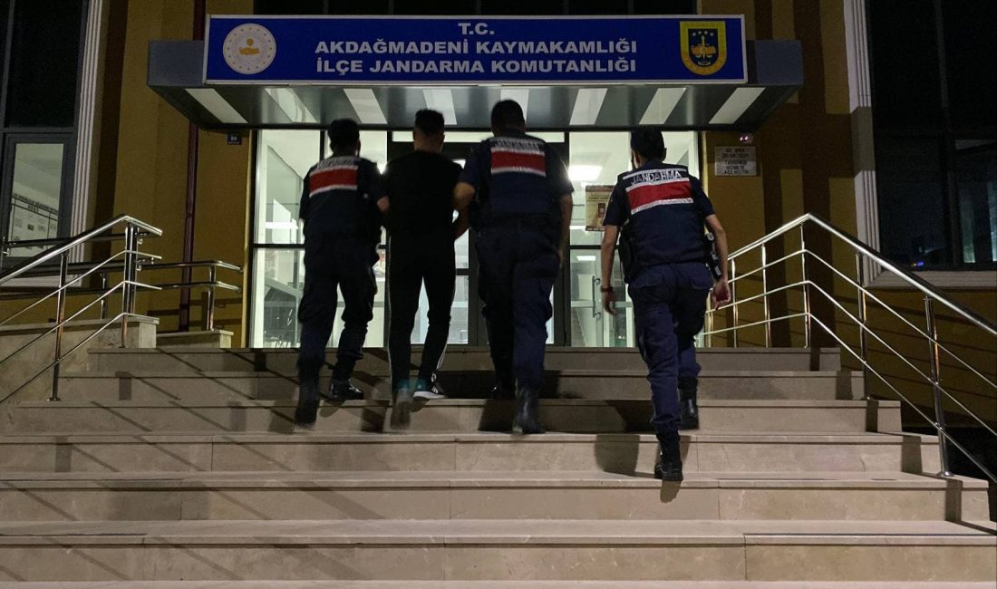 Yozgat’ın Akdağmadeni ilçesinde, “Mala Zarar Verme” suçundan aranan (B.D.) isimli