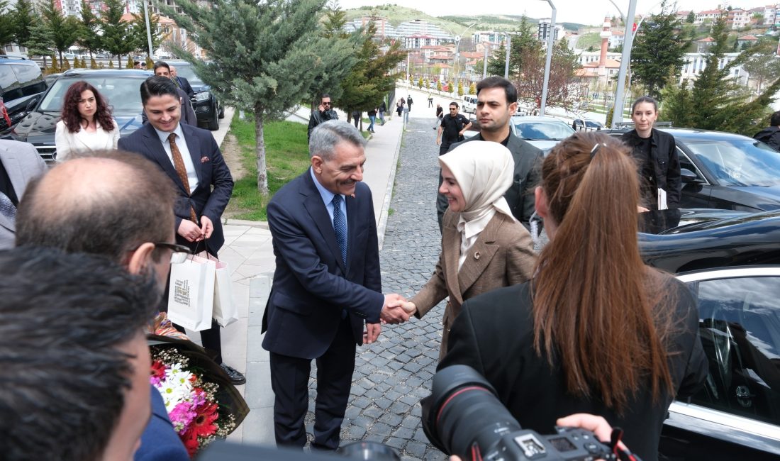 Bir dizi program ve açılış töreni kapsamında Yozgat’a gelen Aile