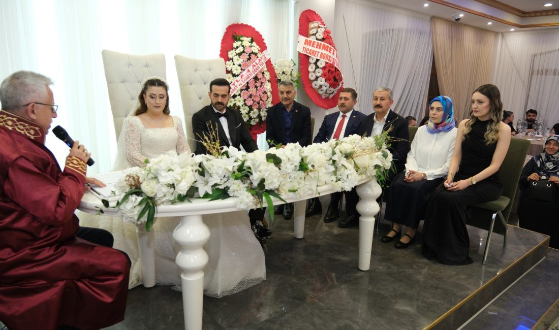  Yozgat Valisi Mehmet Ali Özkan ve Milletvekili Ethem Sedef,