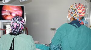 Yozgat Şehir Hastanesi’nde 30 yaşındaki bir kadın hastadan 20 santimetrelik