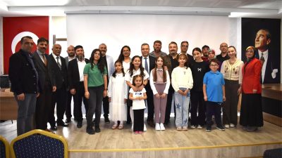 23 Nisan temalı şiir yarışmasında dereceye giren ilkokul ve ortaokul