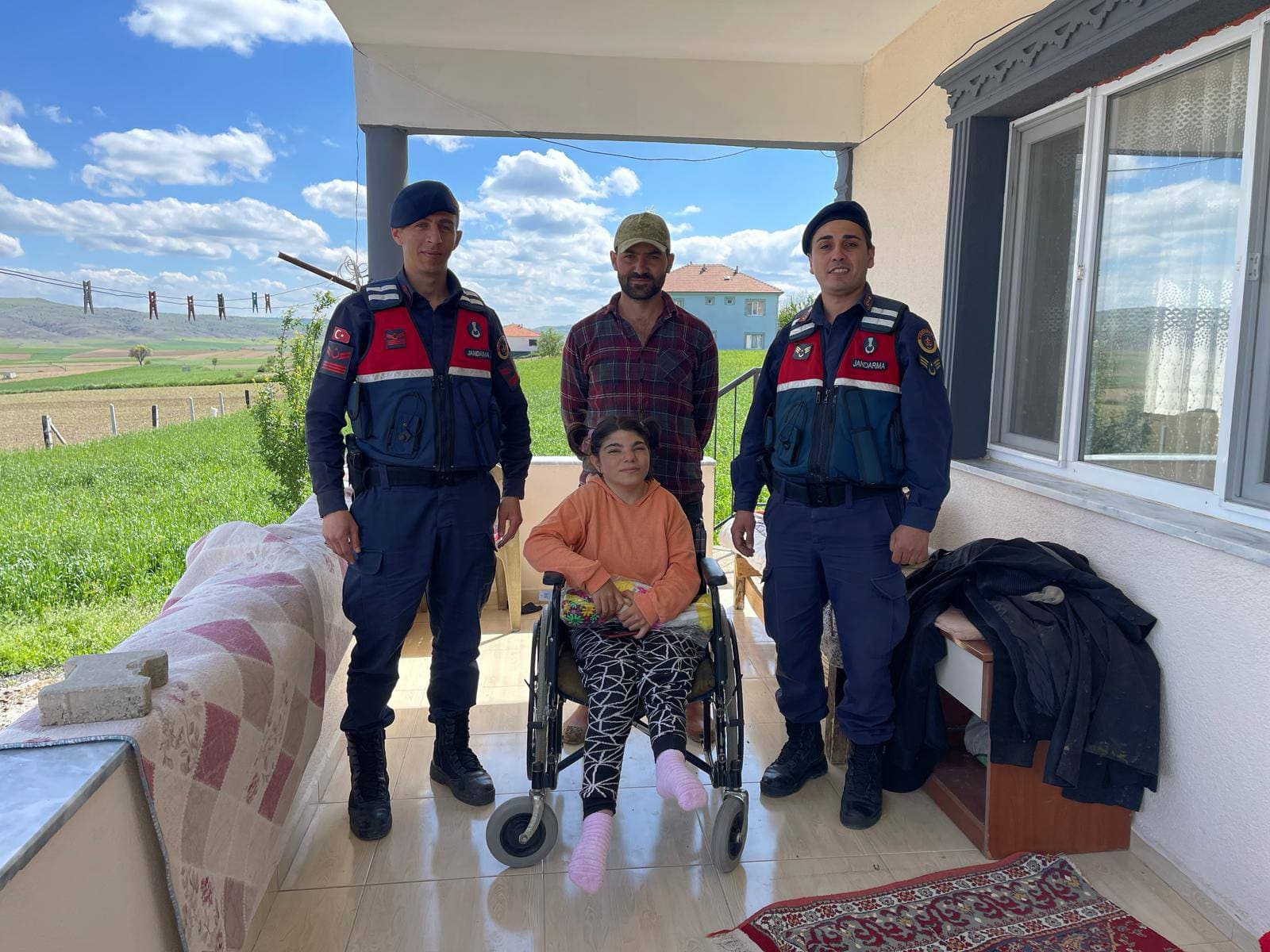 Yozgat İl Jandarma Komutanlığı ekipleri, Engelliler Haftası dolayısıyla Çayıralan ve