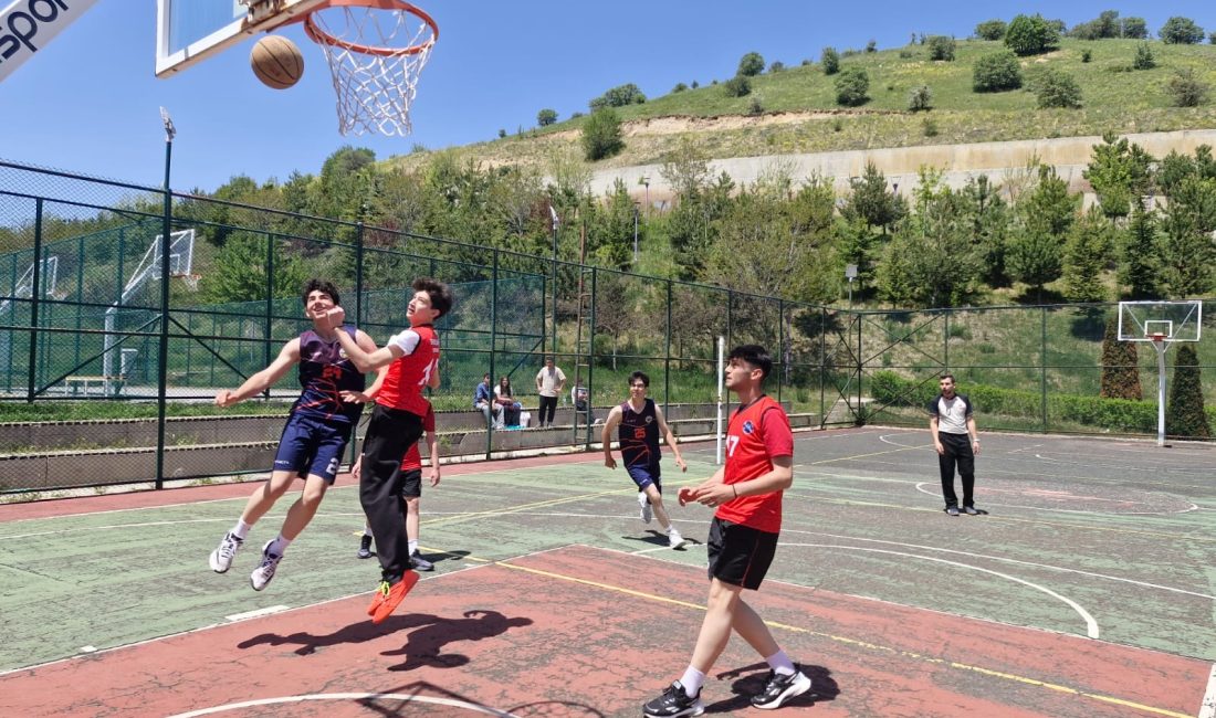 Gençlik ve Spor Bakanlığı tarafından düzenlenen "Sokaklar Bizim" 3×3 Basketbol