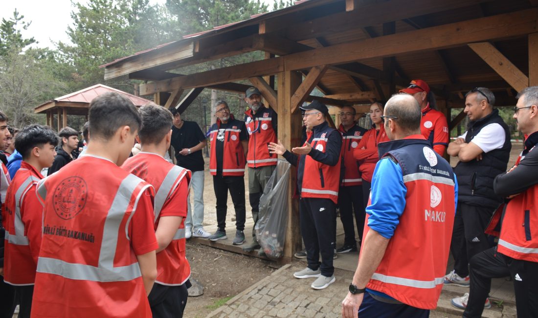 Yozgat’ta ortaöğretim öğrencilerinden oluşan Genç MEB AKUB ekibi, Çamlık Milli