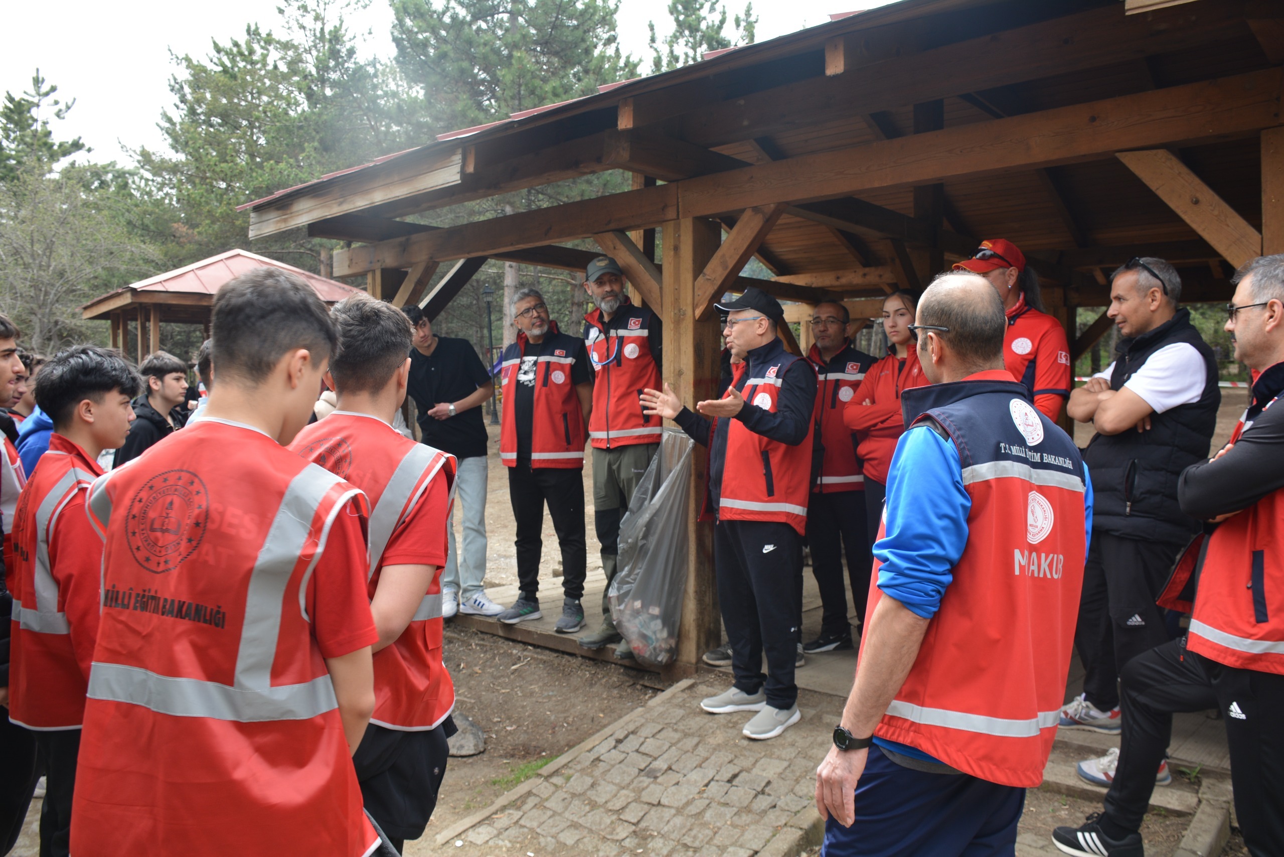 Yozgat’ta ortaöğretim öğrencilerinden oluşan Genç MEB AKUB ekibi, Çamlık Milli