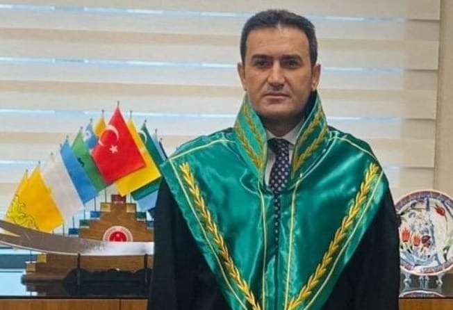 Yozgat Kadışehri doğumlu olan ve HSK Genel Sekreterliği görevini yürüten