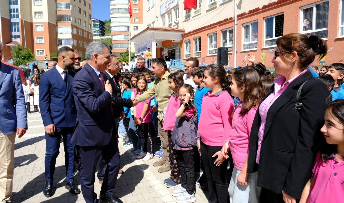 Valilik koordinesinde, Millî Eğitim ve Sağlık Bakanlıklarının iş birliğiyle başlatılan