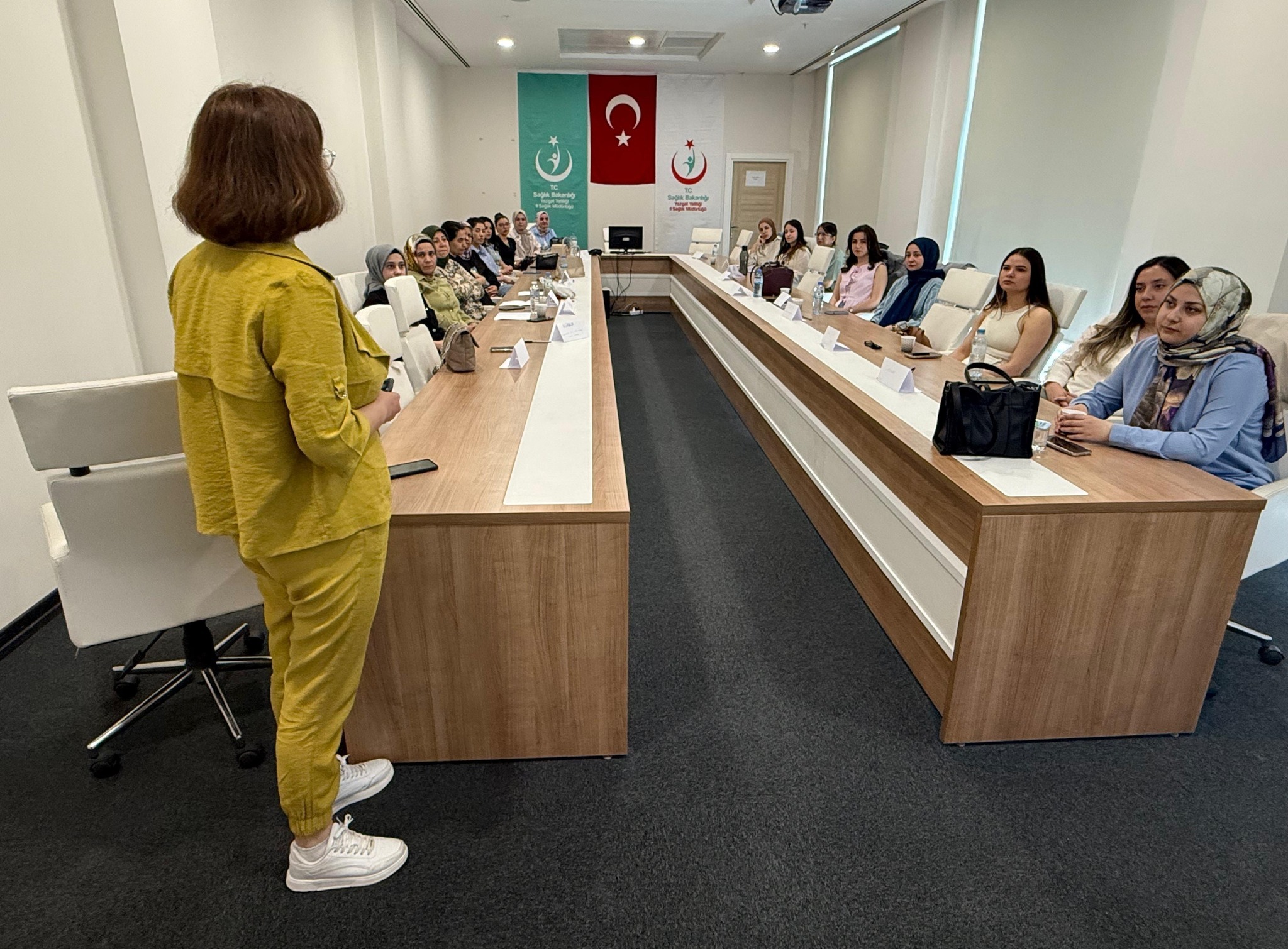 Yozgat İl Sağlık Müdürlüğü öncülüğünde başlatılan “Kamuda Ebelerin Eğitimlerinin Güçlendirilmesi;