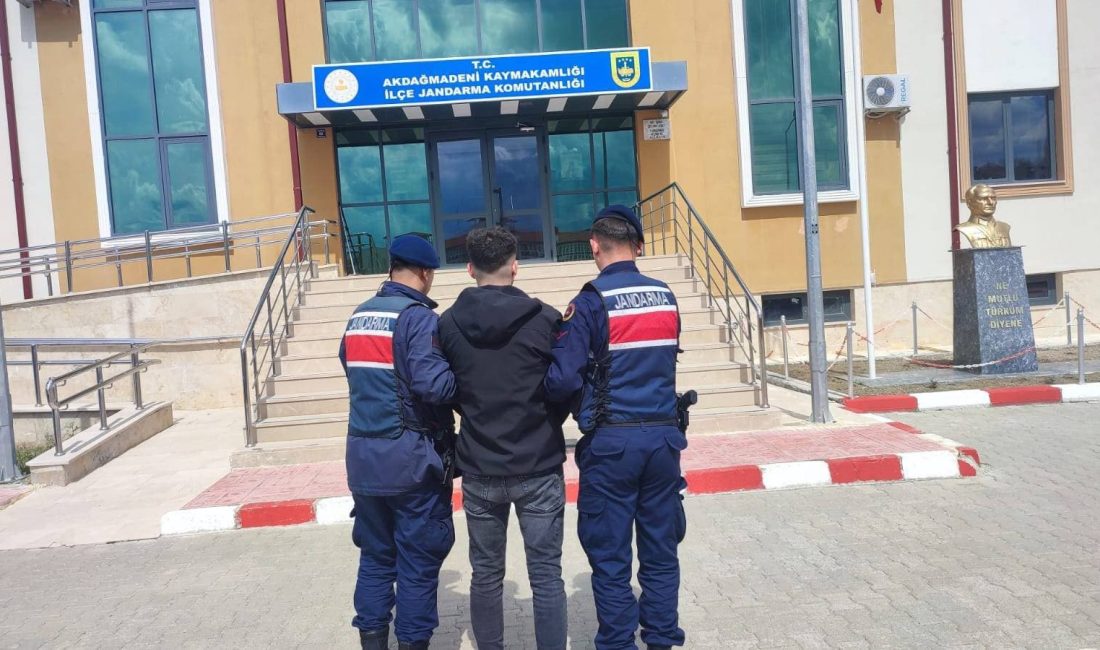 Yozgat'ın Akdağmadeni ilçesinde, hakkında "Kişiyi Hürriyetinden Yoksun Kılma" suçundan kesinleşmiş