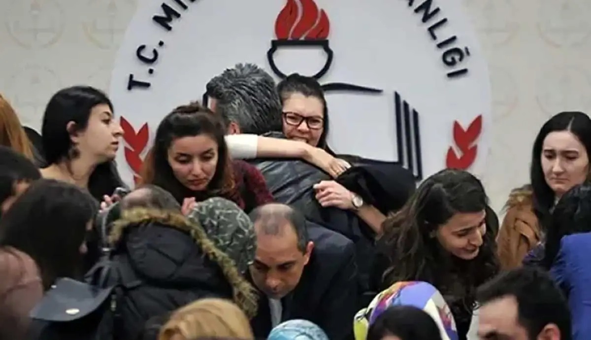 Milli Eğitim Bakanlığı, öğretmen atamalarında KPSS ve mülakatı kaldırarak yerlerine