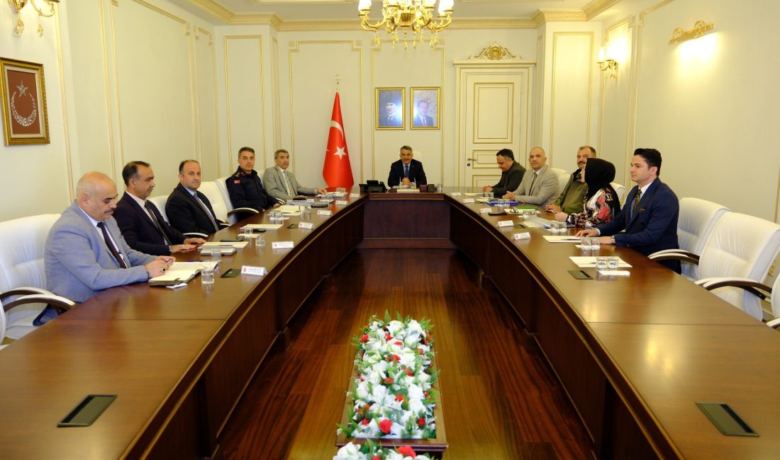 Yozgat Valisi Mehmet Ali Özkan başkanlığında düzenlenen toplantıda, kentin huzur