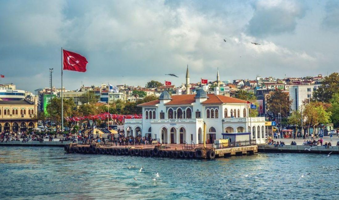 İstanbul, iki kıtayı birleştiren, tarih boyunca birçok medeniyete ev sahipliği