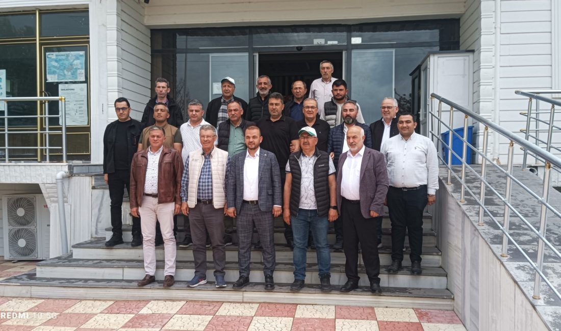 Yenipazar Belediye Başkanı Mustafa Özer, Kayseri Pancar Ekicileri Kooperatifi Başkanı