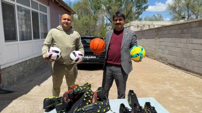 Sırçalı Belediye Başkanı Mustafa Parlak, Mete Gençarslan’a teşekkür ederek, kasaba