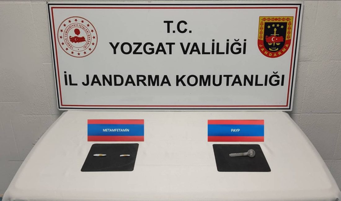 Yozgat’ta Jandarma ekiplerinin gerçekleştirdiği yol kontrolü sonucu, il dışından uyuşturucu