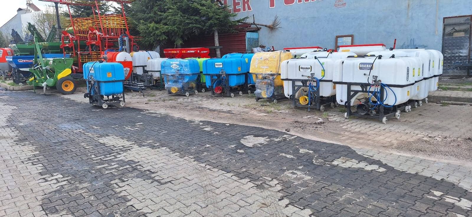 Sarıkaya’da bir firma, karayoluna kasten atık motor yağı döktü; çevreyi