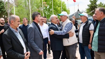 Kayseri Pancar Ekicileri Kooperatifi Yönetim Kurulu Başkanı Hüseyin Akay ve