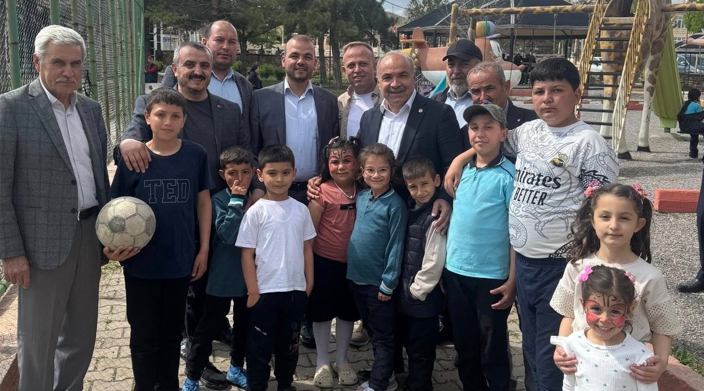 Baharın ve bereketin müjdecisi Hıdırellez, Uzunlu kasabasında düzenlenen geleneksel şenliklerle