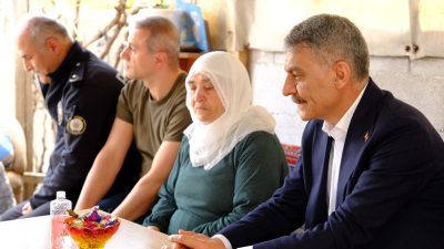 Yozgat Valisi Mehmet Ali Özkan, şehit Topçu Sözleşmeli Er Enes