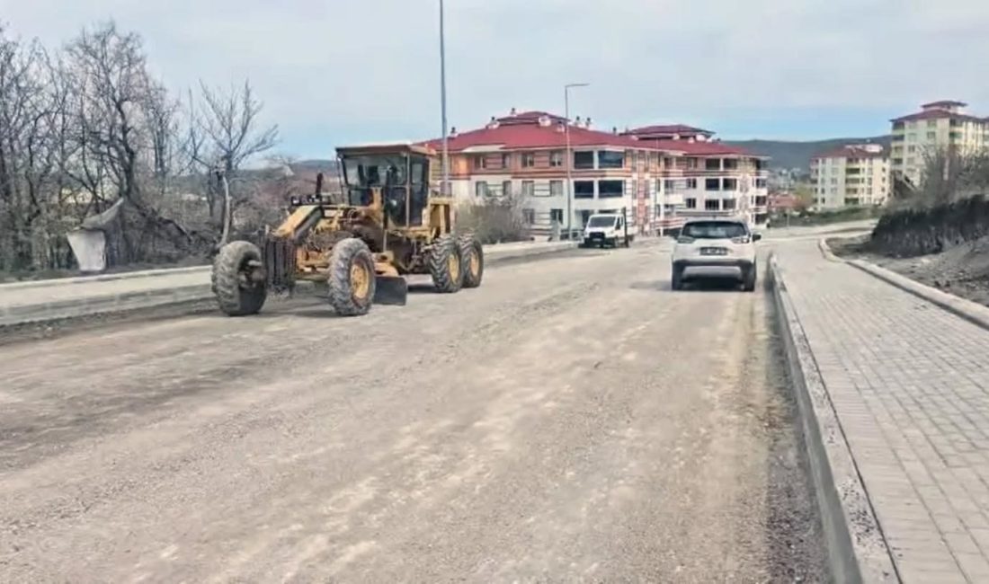 Hava şartları nedeniyle yarım kalan asfaltlama çalışmaları, Yozgat Belediyesi ekipleri