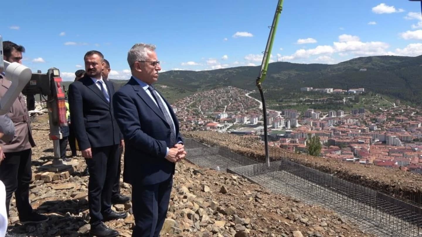 Yozgat’ın en güzel seyir noktalarından biri olan Nohutlu Tepe’de bungalov