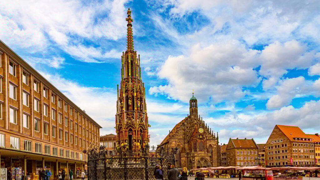 Almanya’nın güneyinde, Bavyera bölgesinde yer alan Nürnberg, ülkenin en eski