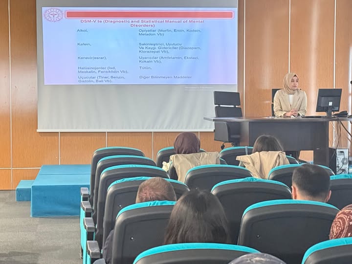 Yozgat İl Sağlık Müdürlüğü’nde 112 personeline yönelik düzenlenen eğitimde, madde