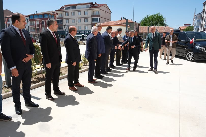 Yozgat Valisi Mehmet Ali Özkan, yeni hizmet binasına taşınan Sorgun