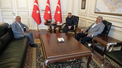 Boğazlıyan ilçesine bağlı Devecipınar Köyü Muhtarı Mehmet Ünalan, Yozgat Valisi