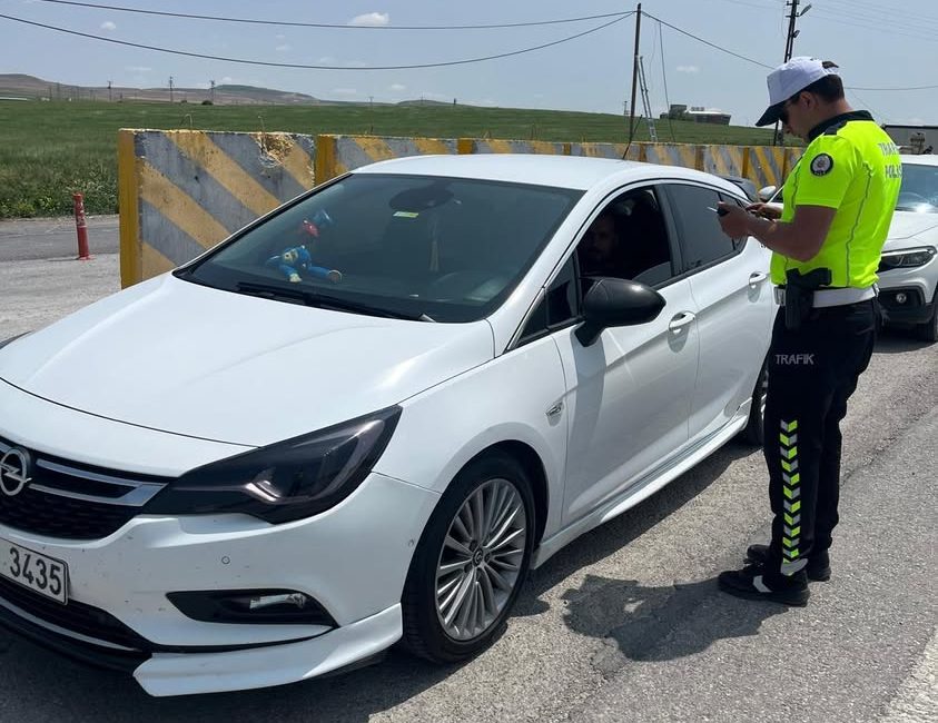 Yozgat Valiliği, Kurban Bayramı dolayısıyla şehir genelinde trafik tedbirlerini artırdı.