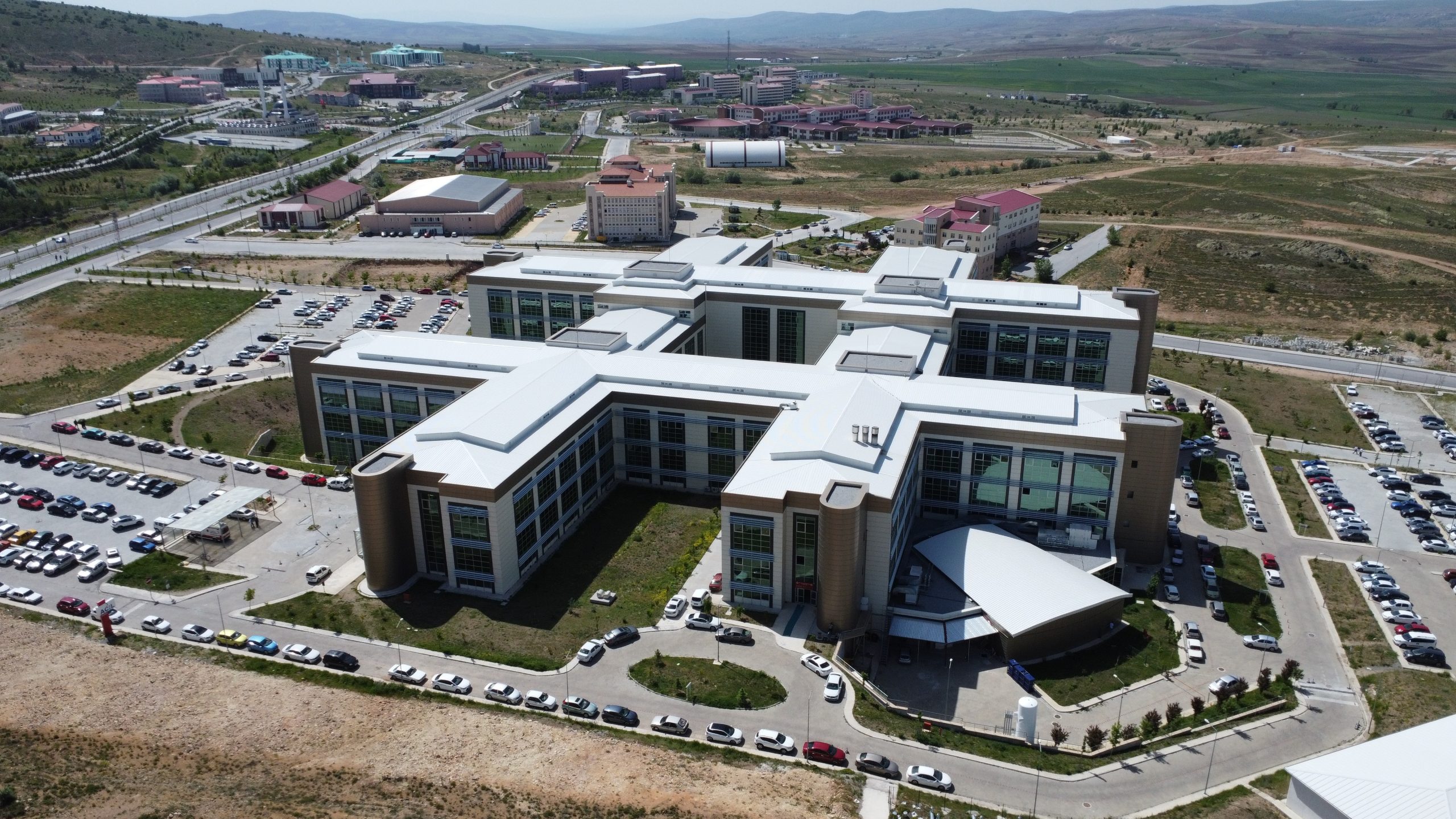 Yozgat Şehir Hastanesi ile Bozok Üniversitesi Tıp Fakültesi Hastanesi arasında